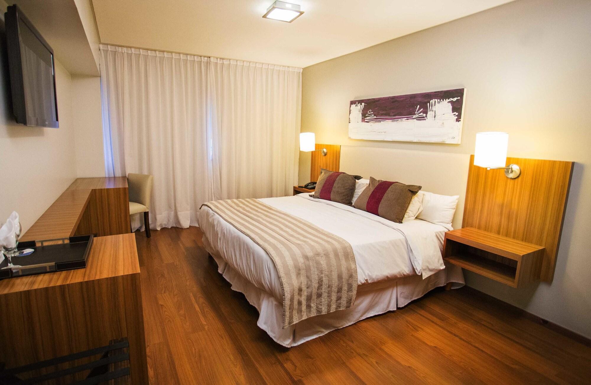 Hotel Bicentenario Suites & Spa San Miguel de Tucumán Exteriör bild