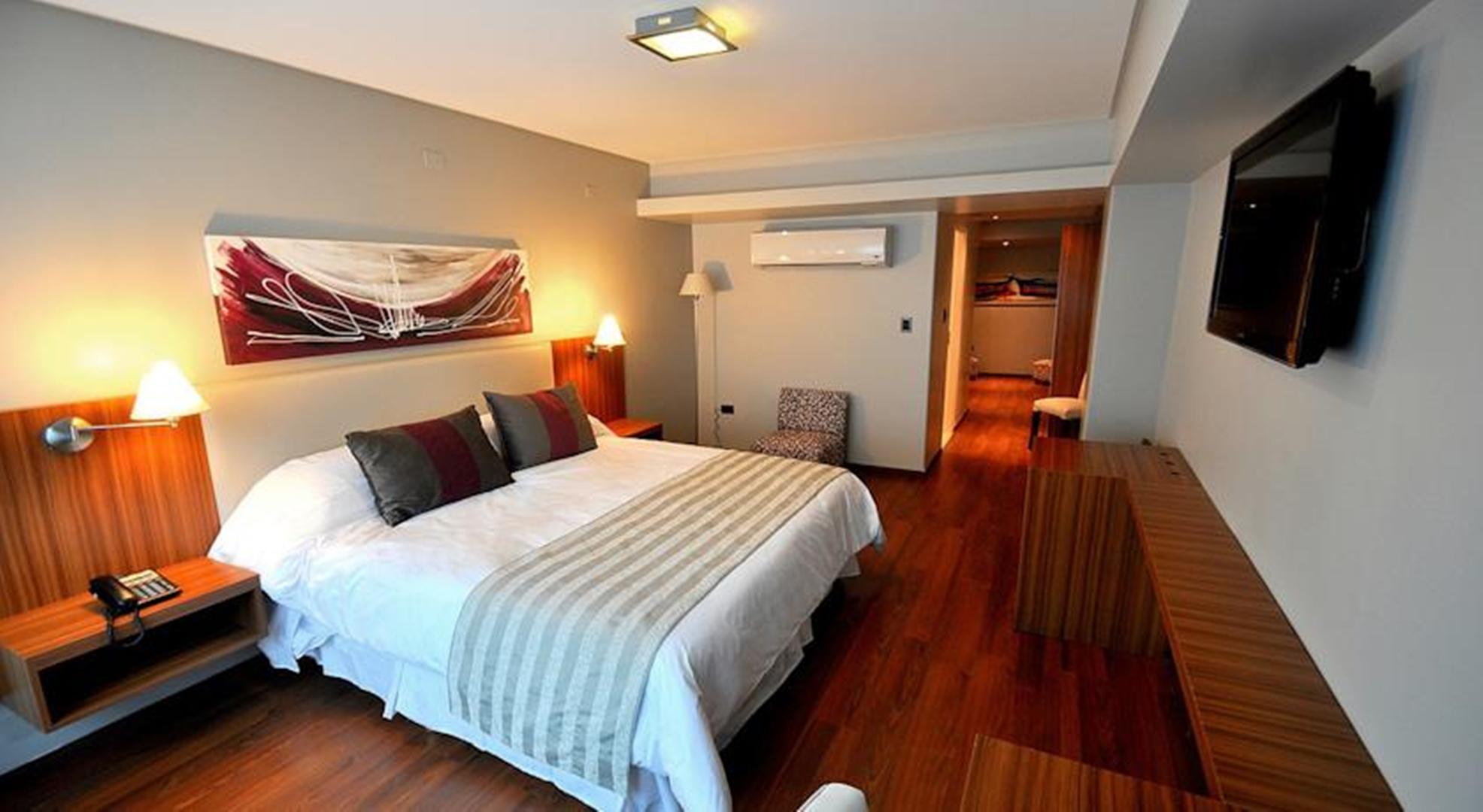 Hotel Bicentenario Suites & Spa San Miguel de Tucumán Exteriör bild